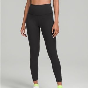 Lululemon Wunder Train High-Rise Tight 25” BLACK (SIZE 4)